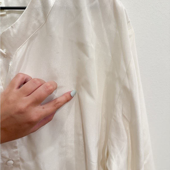 Victoria’s Secret Satin Pajama Set size Small - Picture 4 of 9